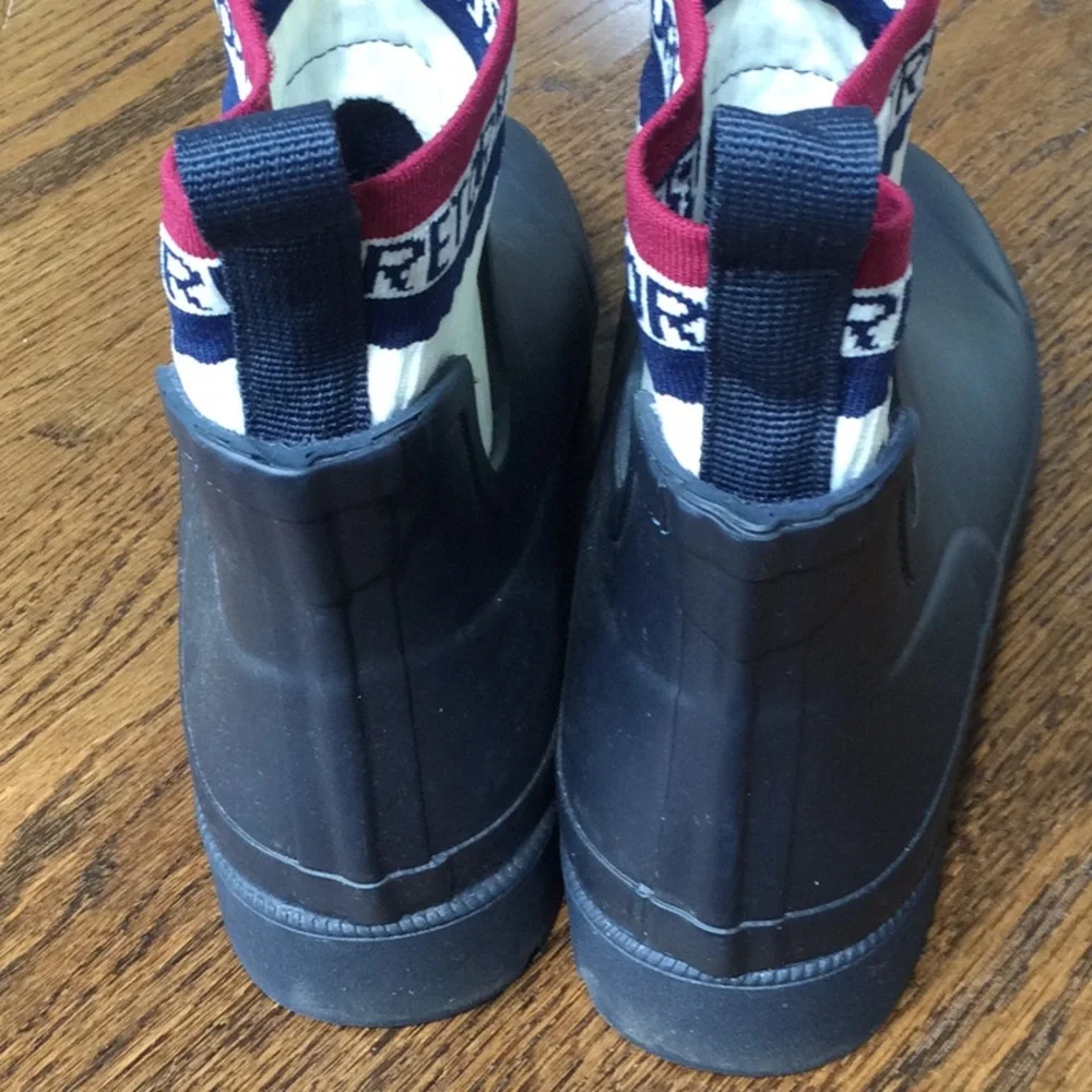 Booties - Picture 3 of 5